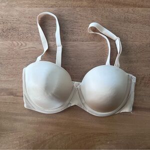NWOT Maidenform Nude Strapless Bra